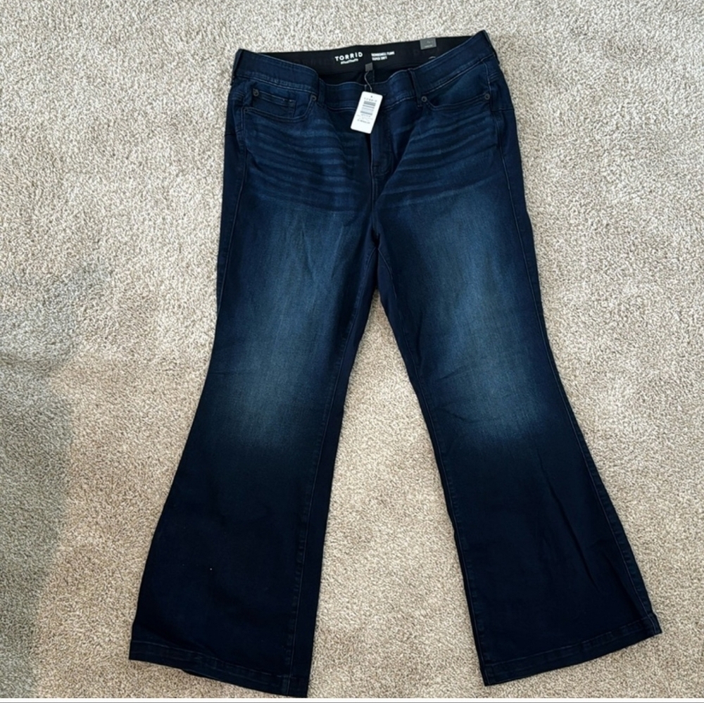 NWT Torrid size 22R bombshell flare super soft high rise jean, dark moon